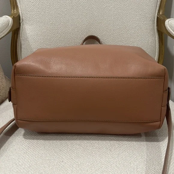 Givenchy Bag  🎄 - Picture 13 of 17